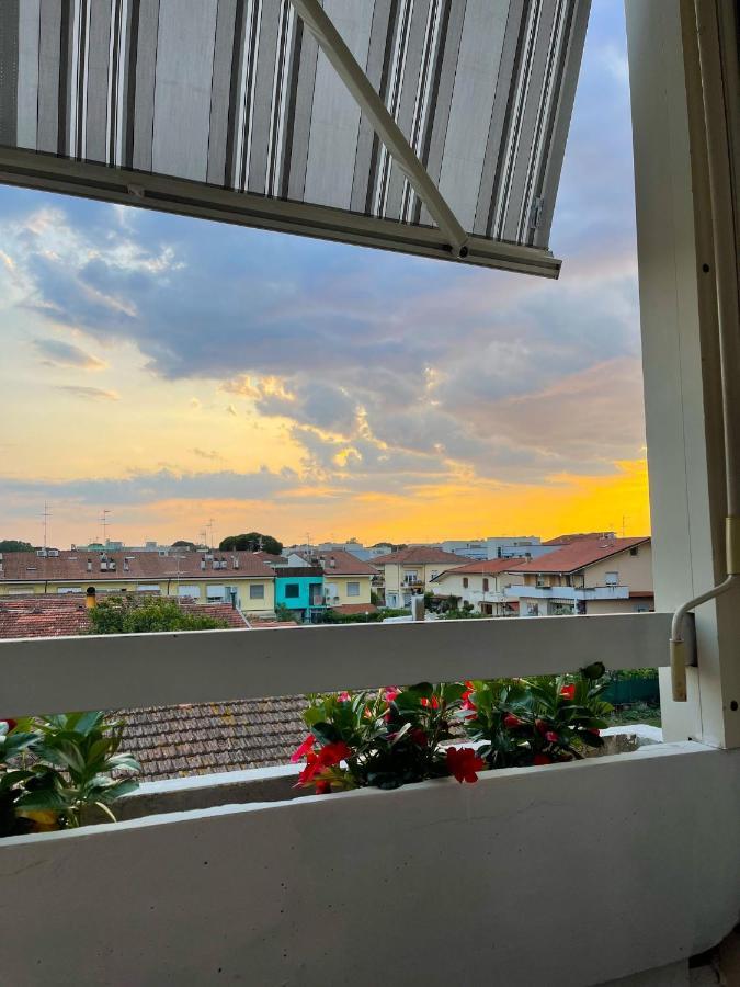 Appartamento Orizzonte Viareggio Exterior foto
